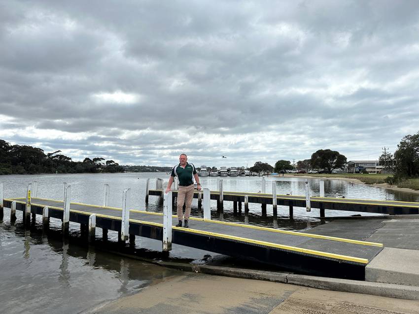 Boating disability hoist needed in Lakes